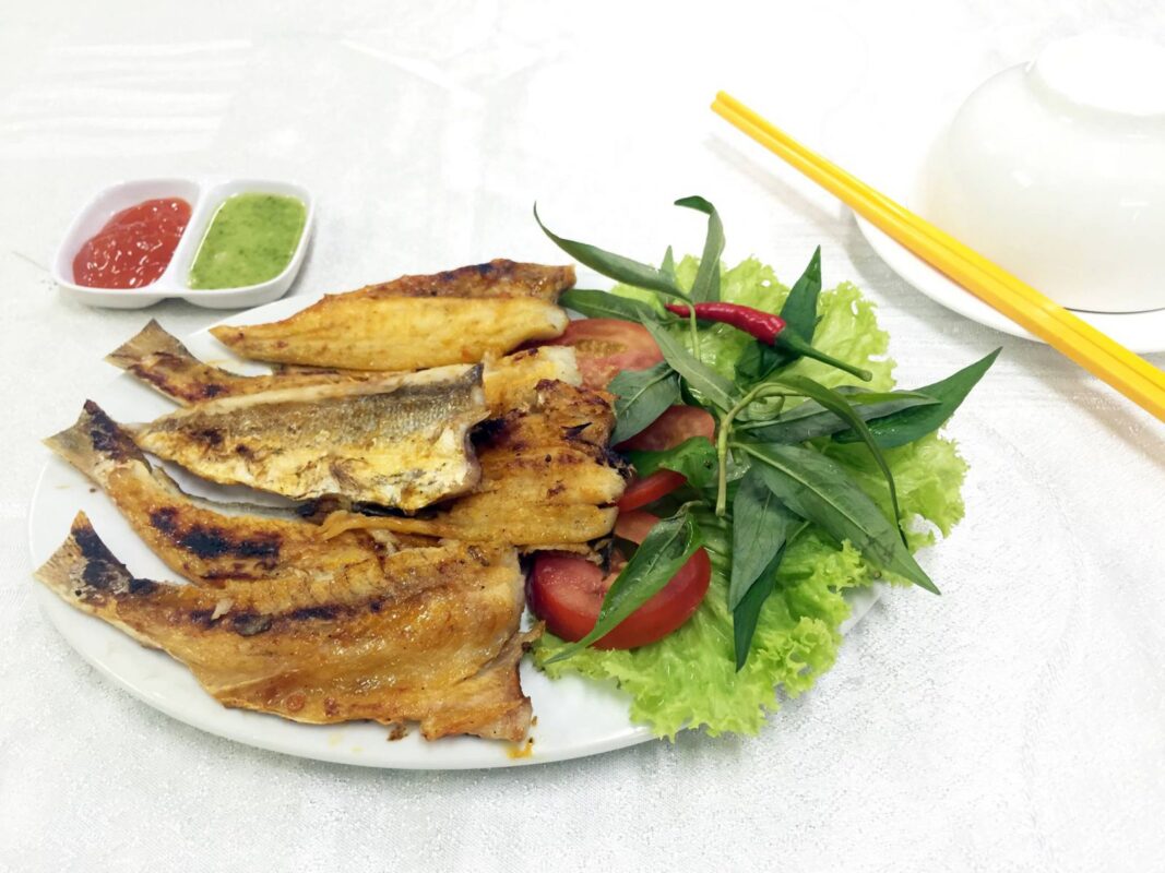 Nguyên Khôi Food Sài Gòn chuyên cung cấp cá đù 1 nắng - chiên giòn