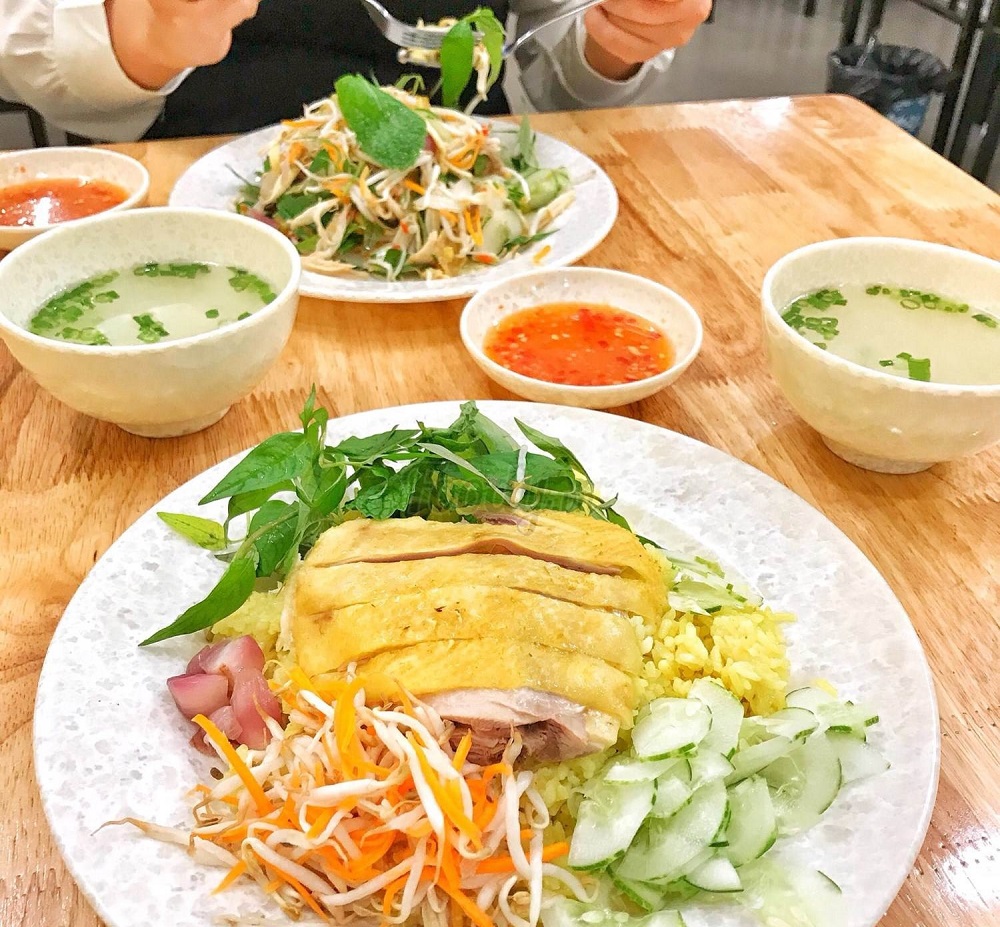 Nguyên Khôi Food Sài Gòn cơm gà Phú Yên 2